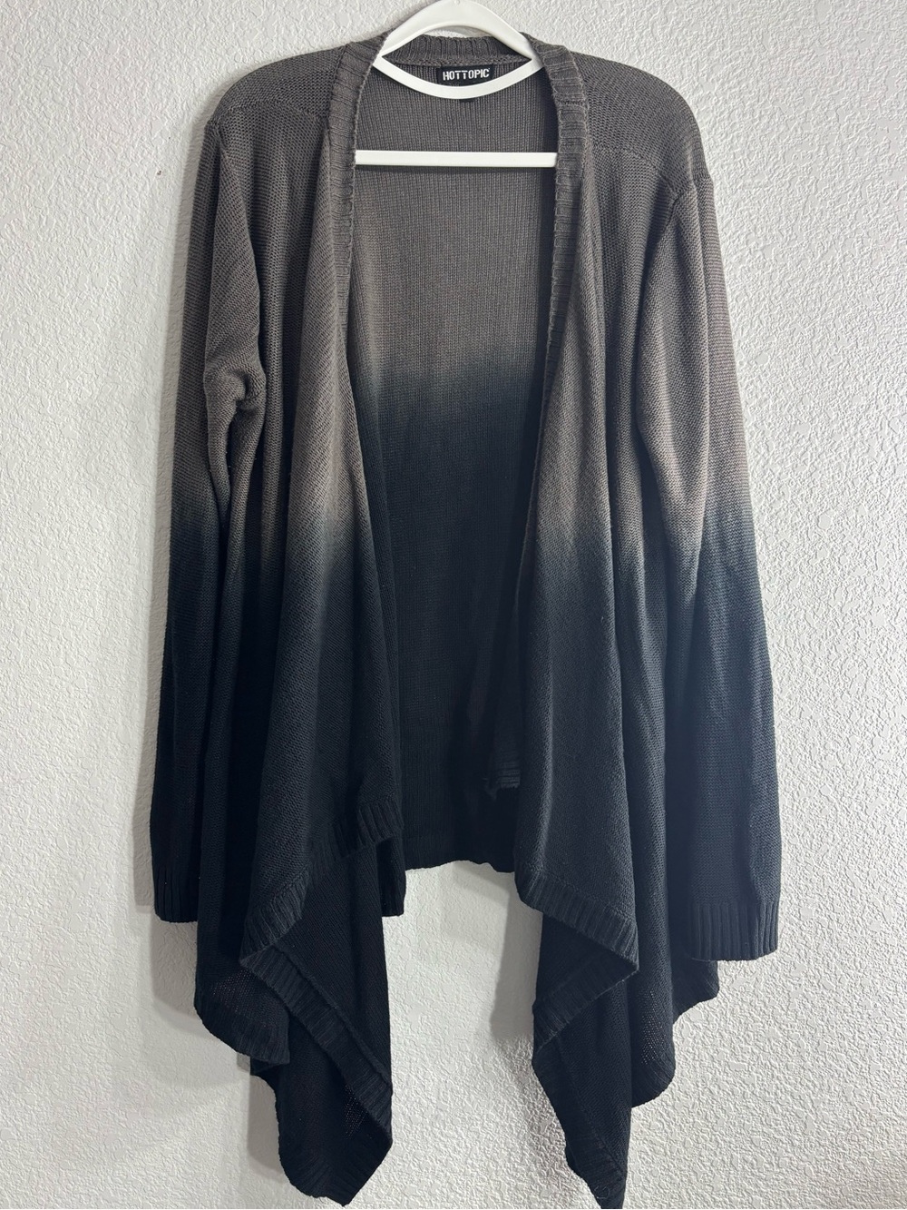 Hot Topic Ombre Black to Gray Draped Open-Front Knit Cardigan Woman XL
